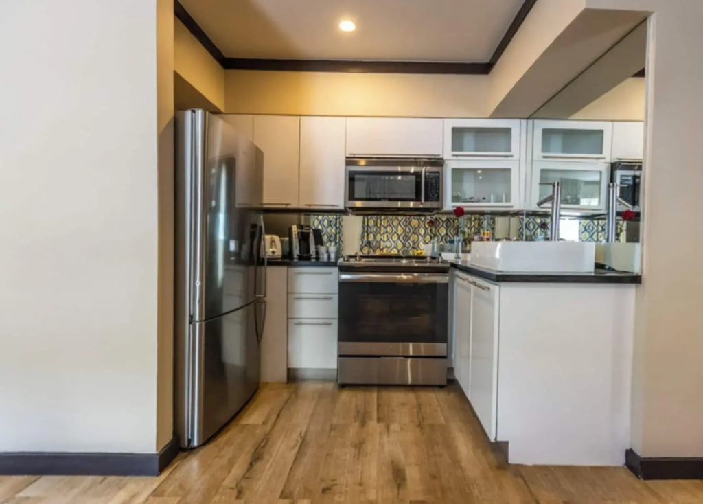 The Shoreline Suites