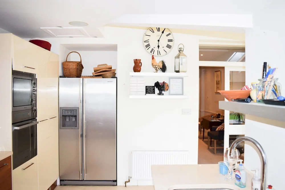Spacious 2 Bedroom Inverleith Home With Garden