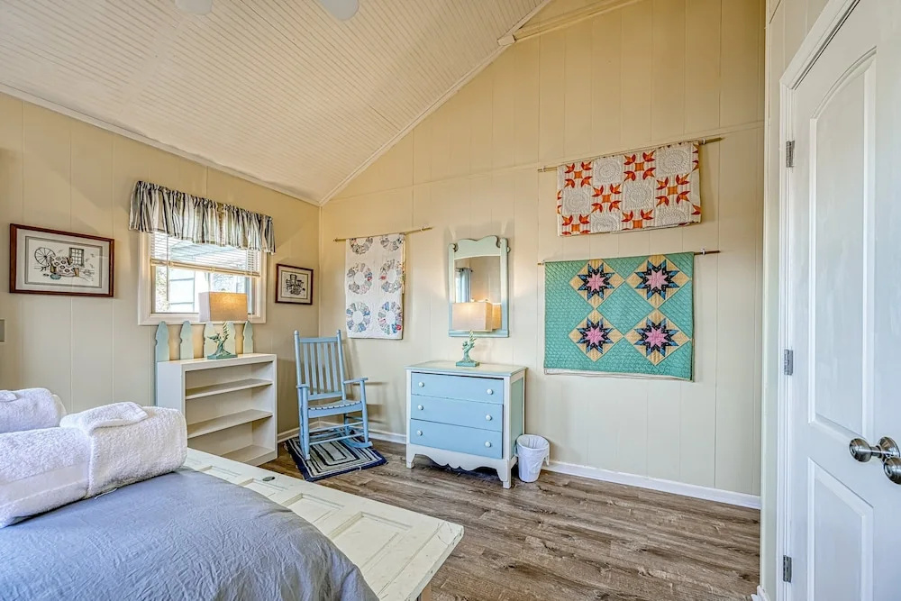 Cottage at the Lake - Waterfront Lake-view Home With Dock, Fireplace, Pool Table, Kayaks, & Firepit