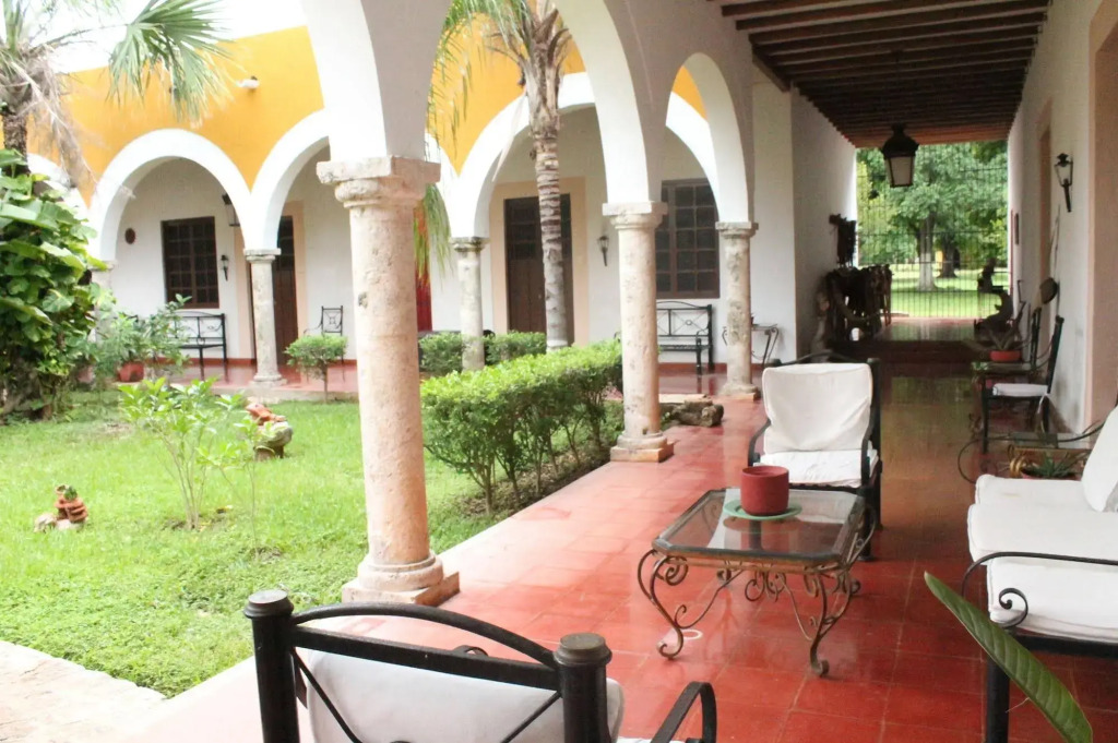 Hacienda Blanca Flor