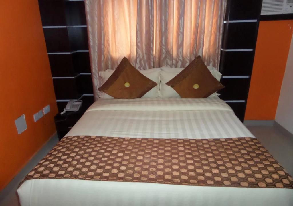 Galpin Suites Hotel