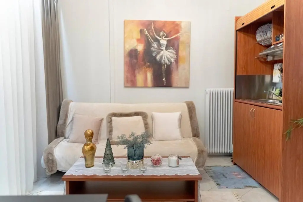 Marianthe Apartments House