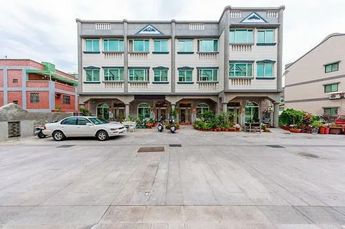 Four Seasons Duke Hostel