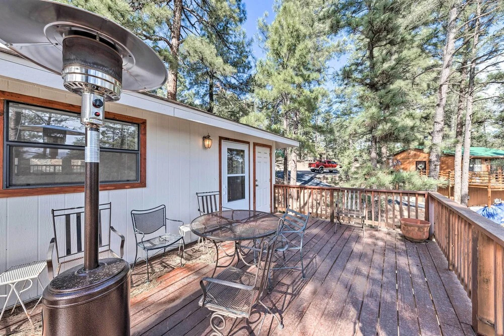 Spacious Ruidoso Cabin < 3 Mi to Downtown!