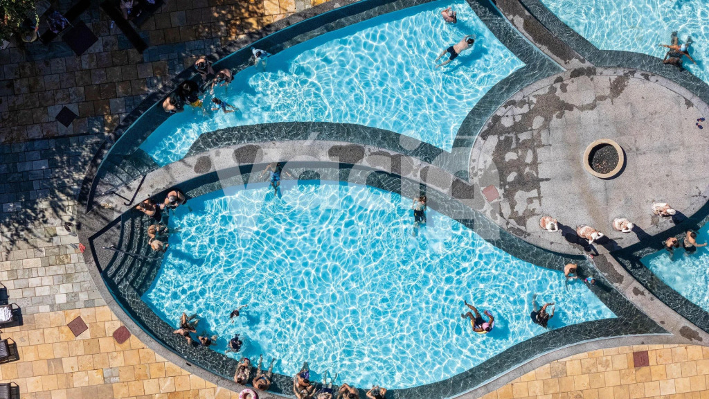 Lacqua di Roma, com fogão geladeira e parque aquático 24h, INCLUÍDO UM DIA NA LAGOA ECOPRAIA