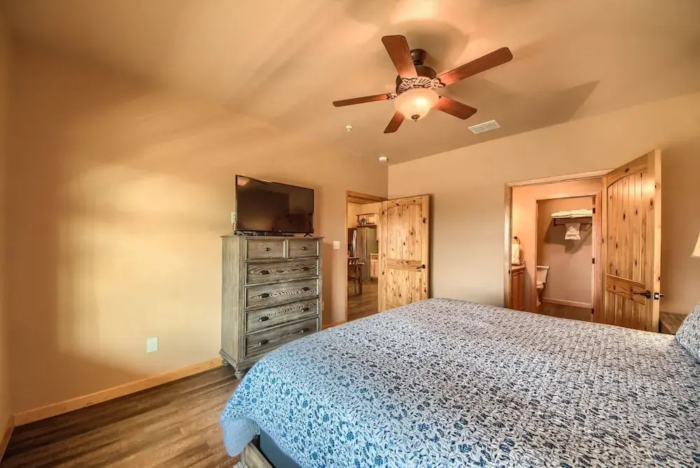 Oma13a14 Gruene Bungalow At Old Mills Resort 6 Bedroom Condo