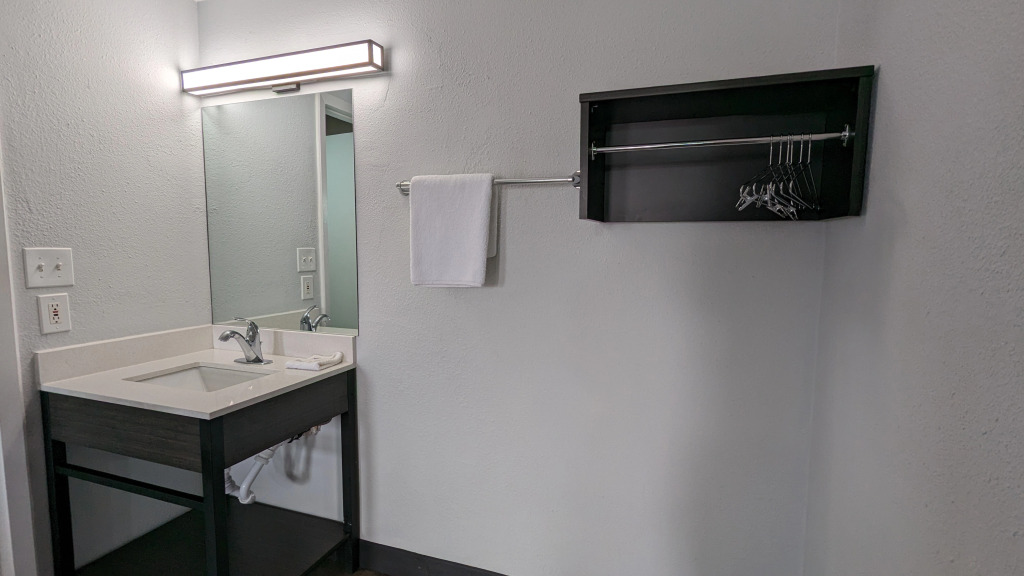 Motel 6-Framingham, MA - Boston West
