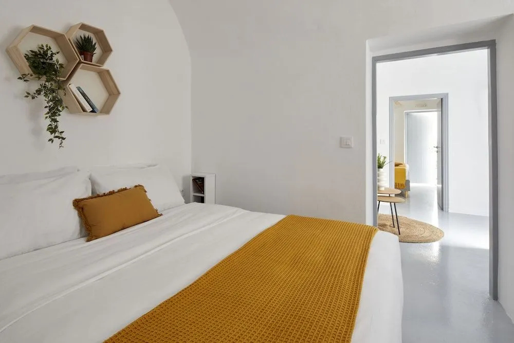 Lamina Guest House Perissa