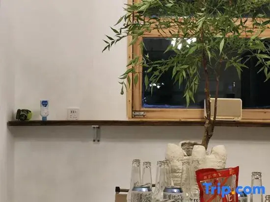 Wash and sleep in the youth hostel