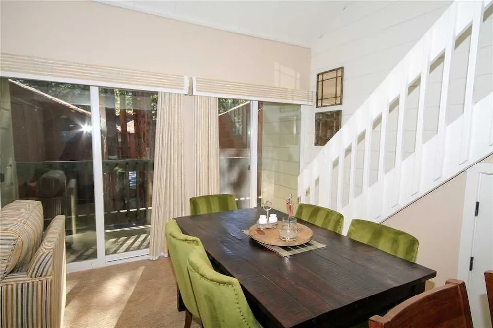 Mountain Shadows #D12 - 3 Br Townhouse