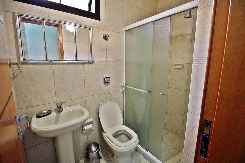 3 Bedroom Apartment 2 Minutes from Copacabana Beach