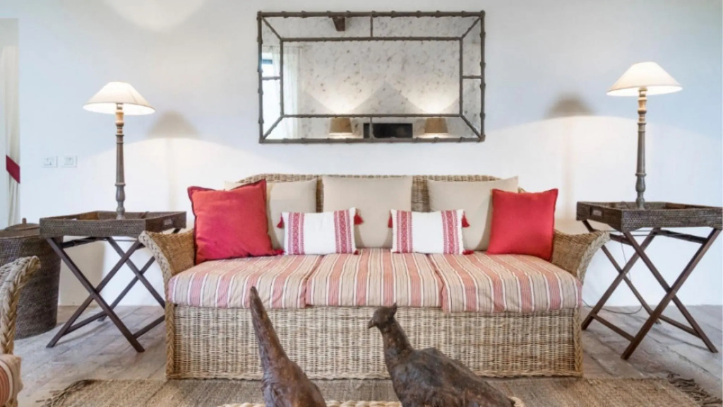 Luxury Villa Inside a big Estate Airco Heated Pool-villa Savino