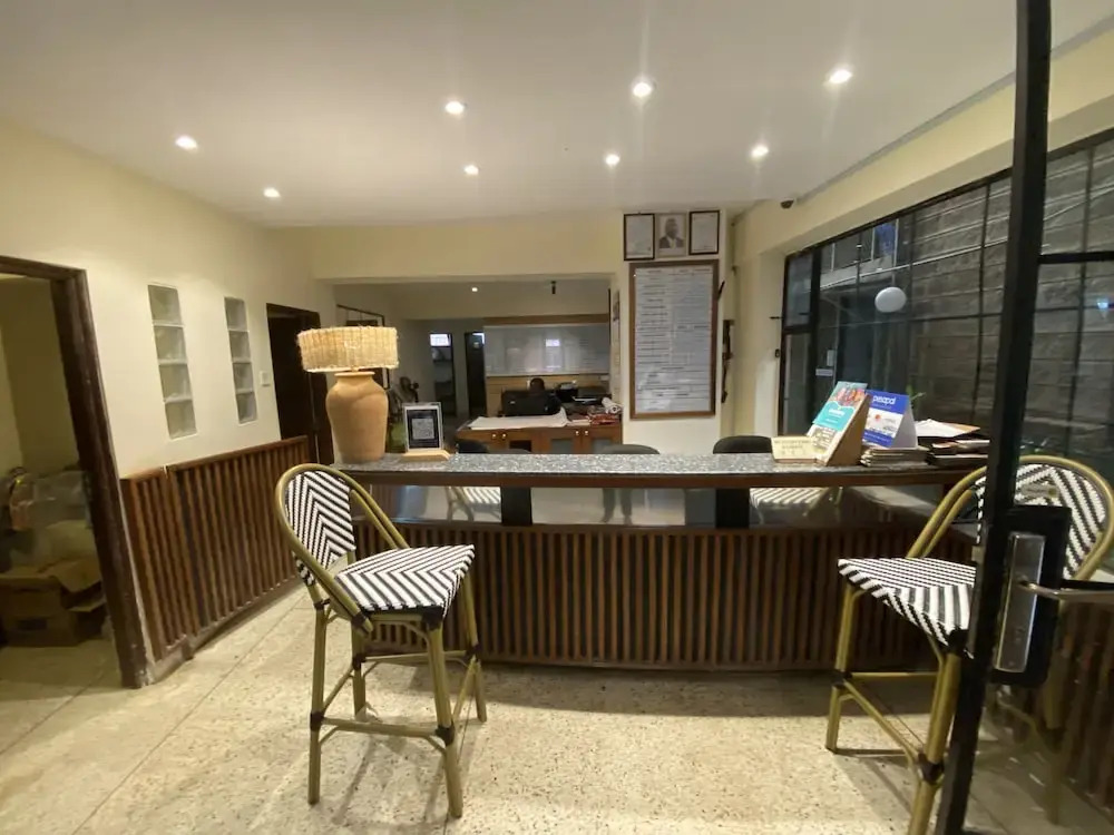 Woodmere Grand Hotel