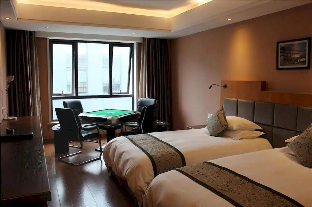 Huagang Hotel