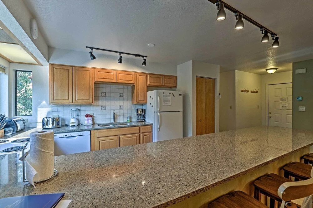 < 2 Mi to Frisco Adventure Park: Cozy Townhome!