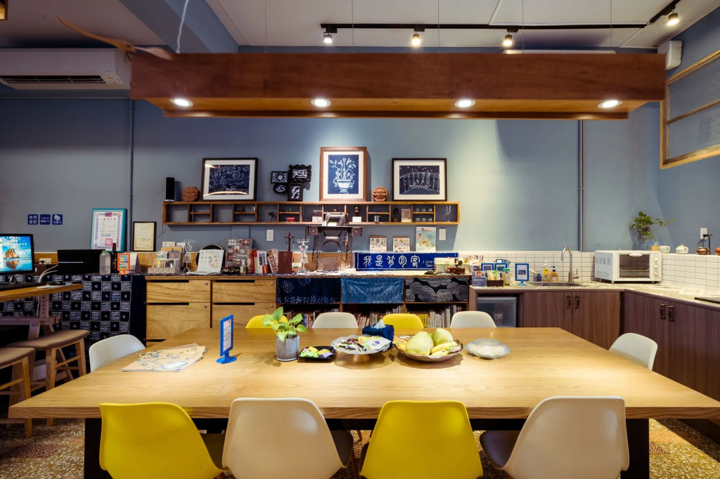 樂客背包旅棧 Local Backpacker Hostel
