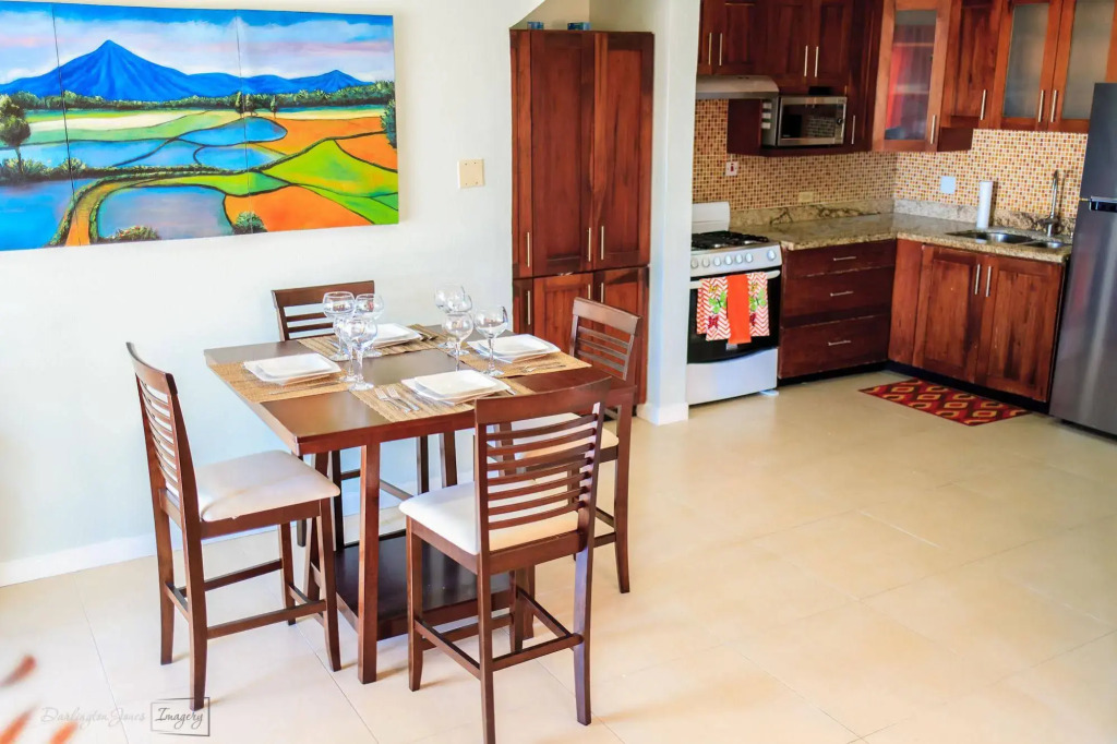 Skyview Manor Guest Apartments
