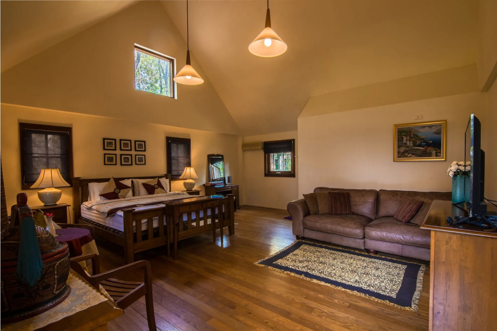 Teakwood villa