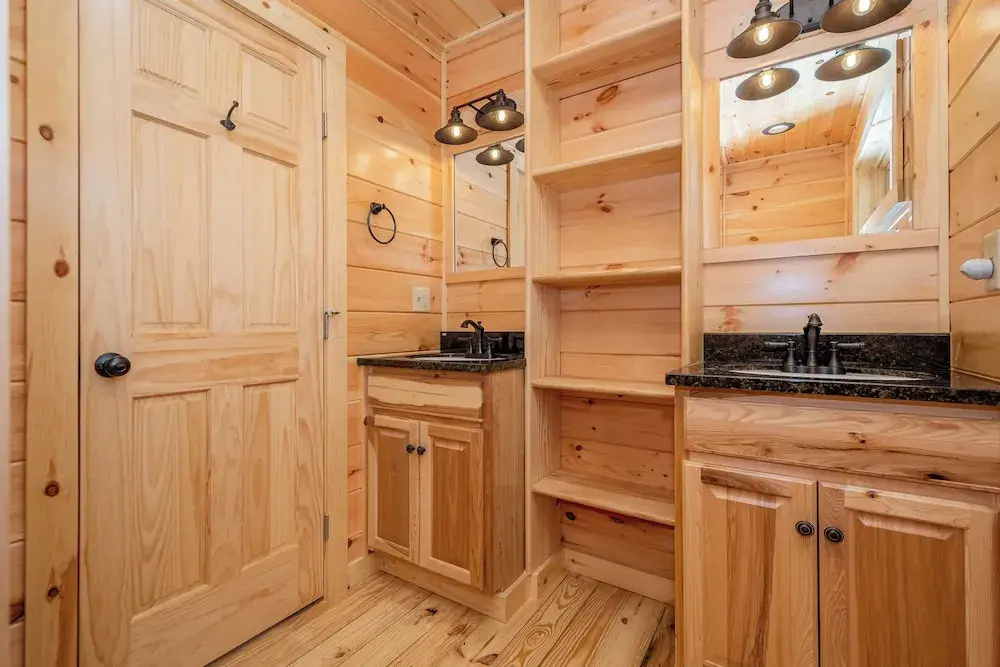 Wander Inn by Taylor Made Deep Creek