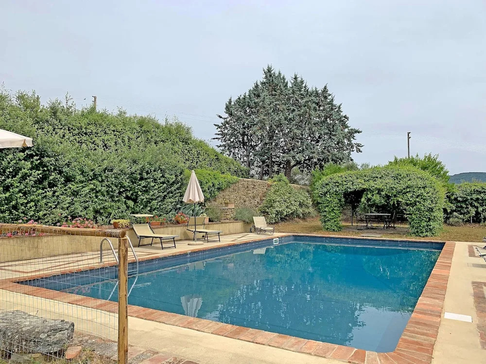 Stunning Villa With Terrace and Private Pool in Tuscan Hills