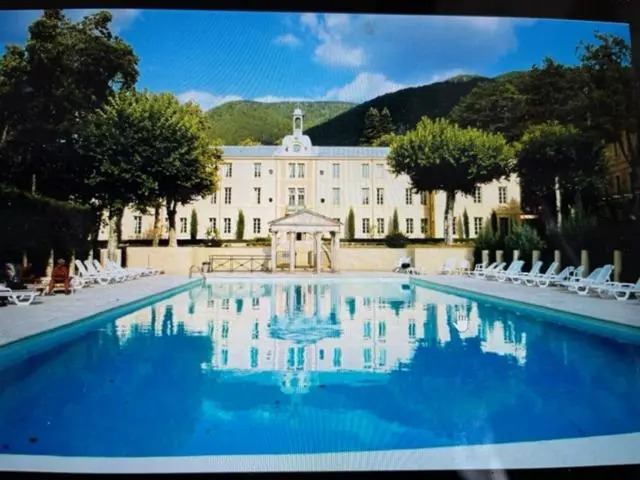Mont Ventoux-Chateau Gipieres App Nr 9