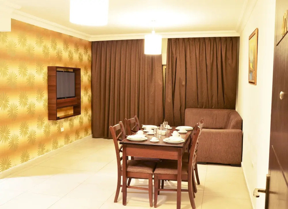 Lancaster Hotel Apartments-Gardens