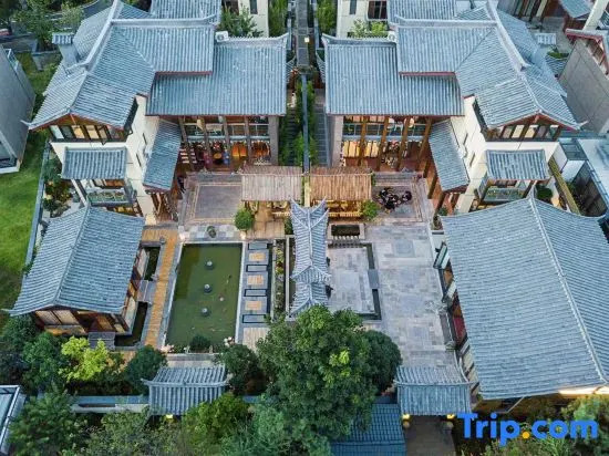 Lijiang Chu.She Villa Resort