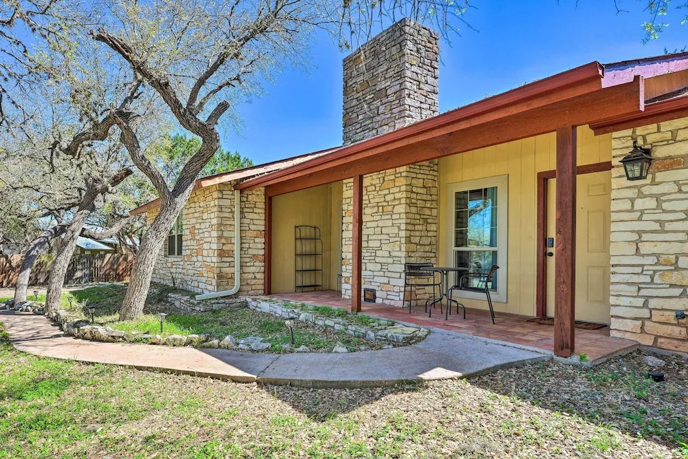 San Marcos Vacation Rental: 4 Miles to Downtown
