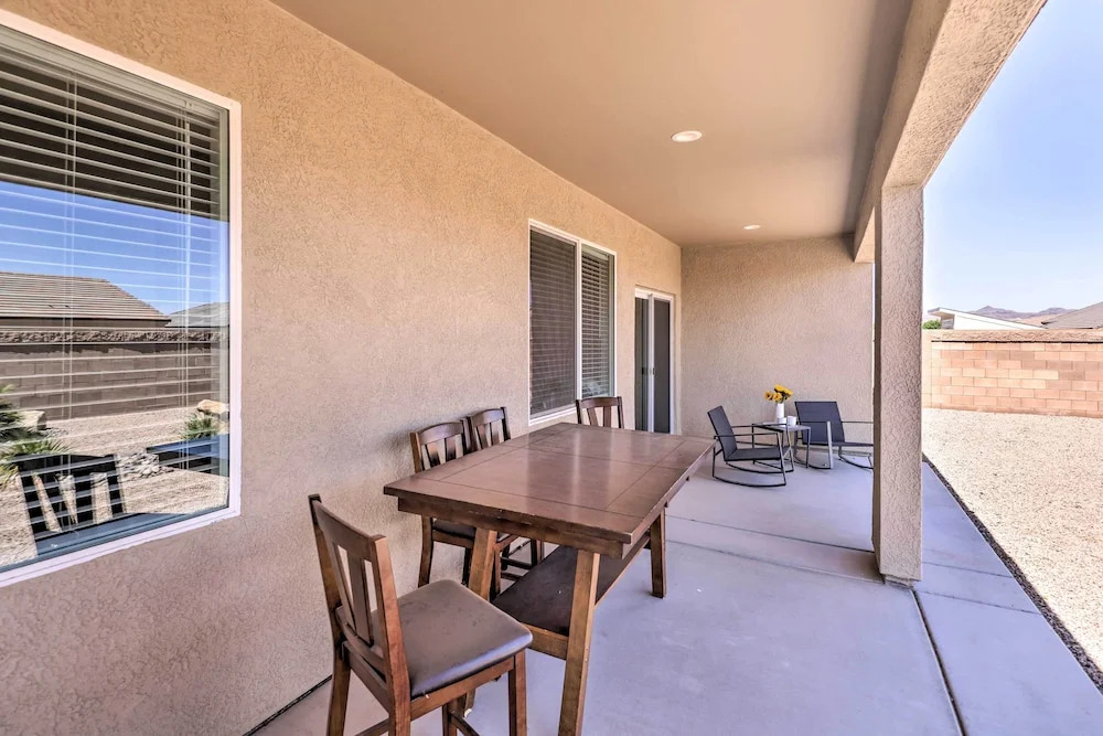 Idyllic Kingman Retreat With Yard - Near Hiking