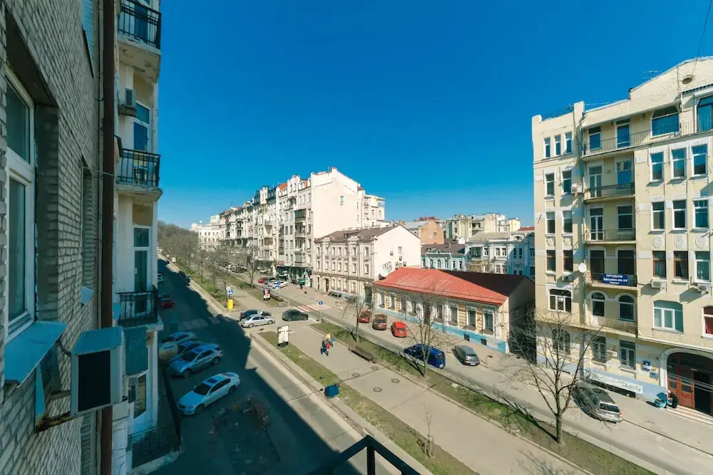 Luxrent apartments на Льва Толстого