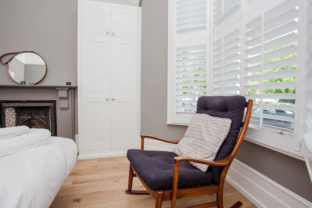 Stunning 2 Bedroom Apartment With Patio