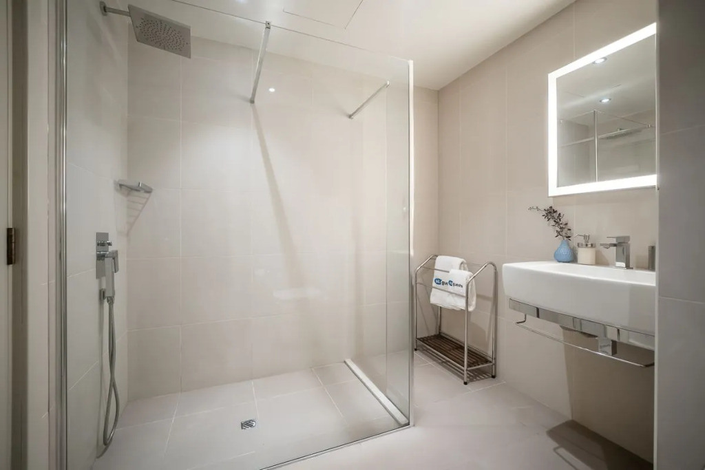 Marvelous apt. with stunning views in JBR