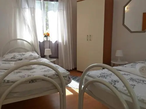 Apartments Zvonko
