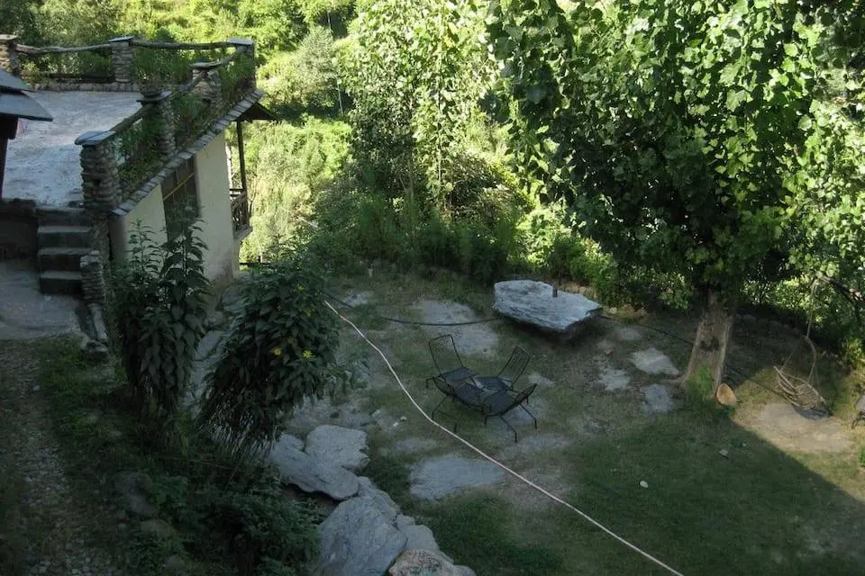 Himalayan Orchard Huts