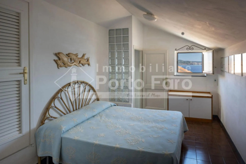 Apartment 17 Centro - THREE ROOM APARTMENT WITH SEASIDE VIEW BY THE PIAZZETTA OF PORTO FARO-17C PORTO FARO