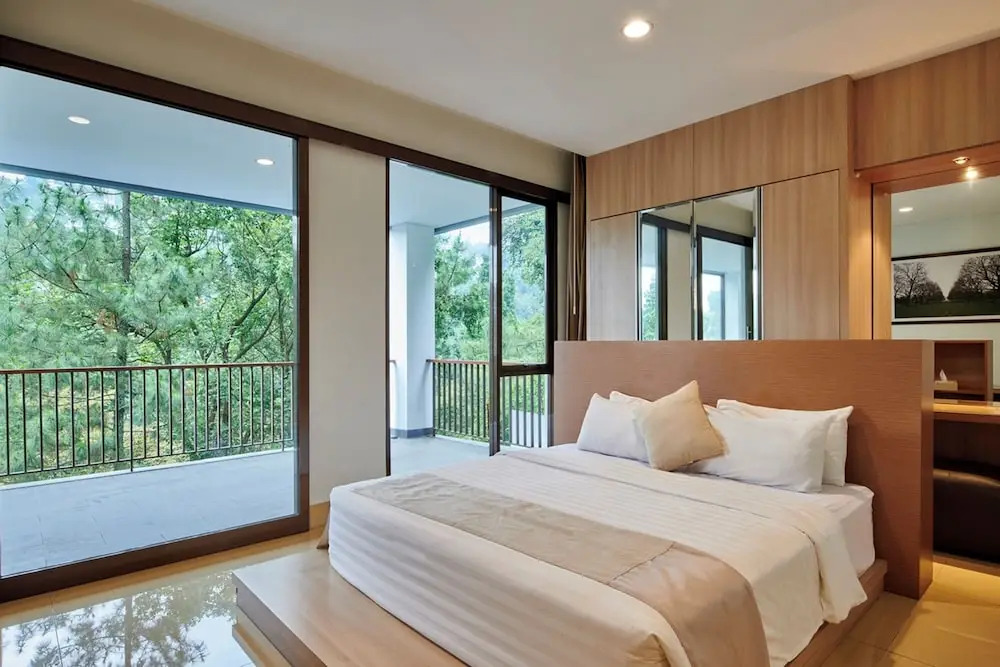 Narwastu Hill View Villa 6 bedrooms with a private swimming pool