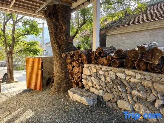 A Locust Tree Homestay, Huairou (Beijing)