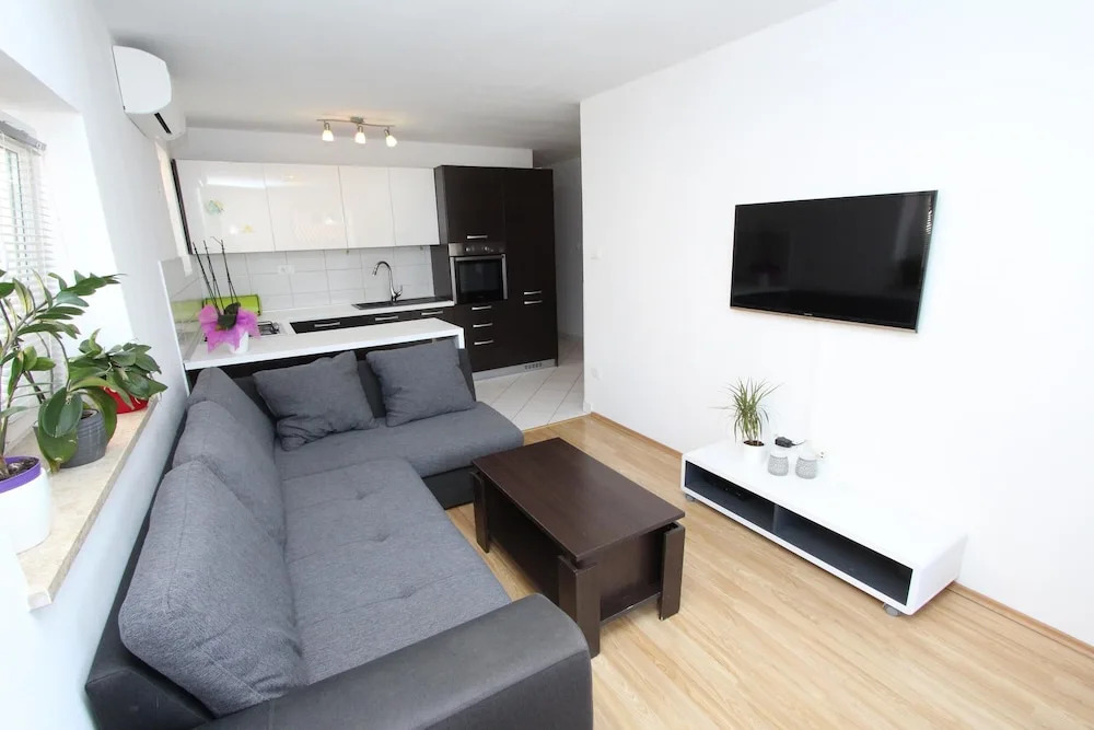 Apartments Tena