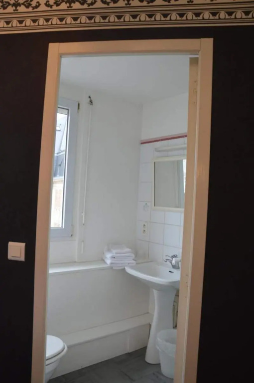 APPARTEMENT VICTOR HUGO