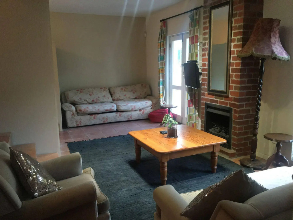 Mountain Manor Guest House & Executive Suites