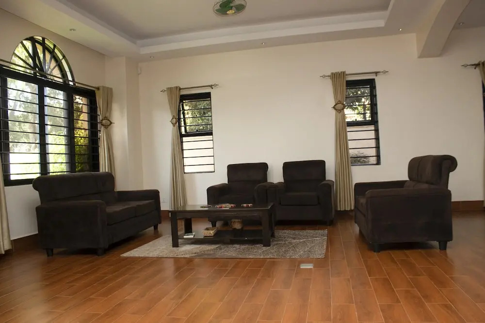 The Hive Guesthouse Entebbe