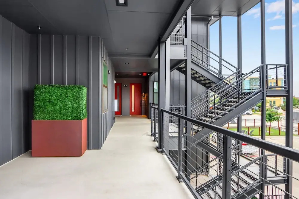 Creekside Modern Condo for 4