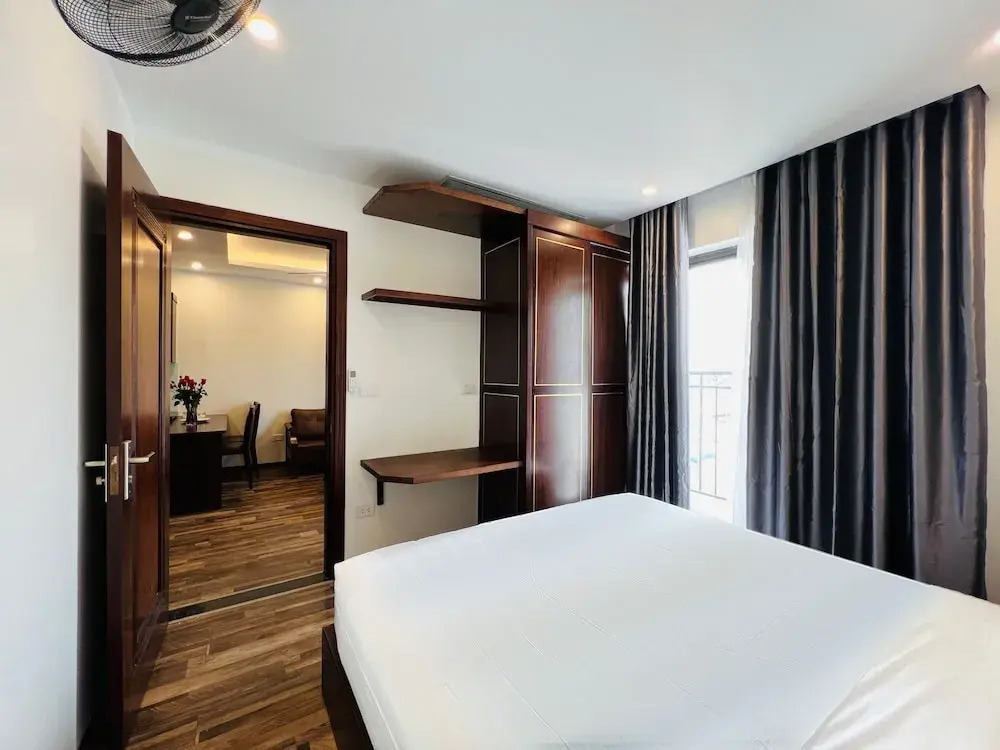 Hanoi Apartment Lac Long Quan