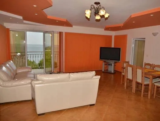 Plamena Guest House