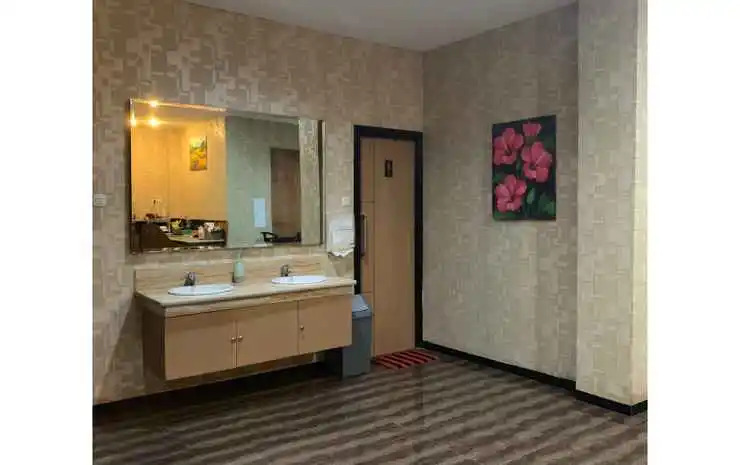 LUKE'S HOTEL Mamuju