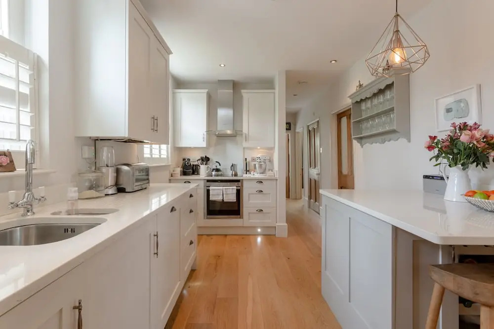 2 Bedroom Garden Flat in Brondesbury Park