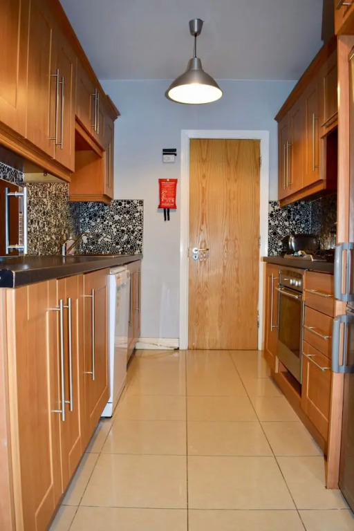 Stylish 3 Bedroom Portobello Townhouse