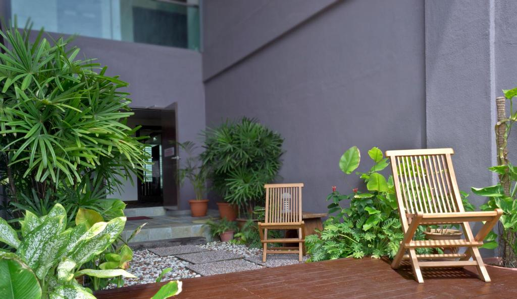 Marvelux Hotel