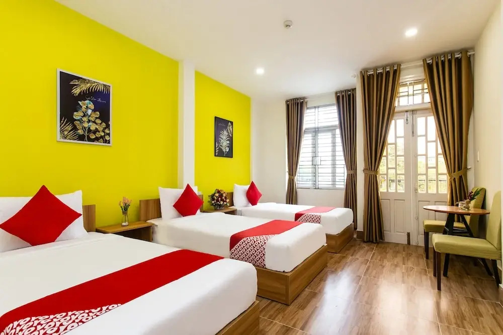 Euro Gold House And Coffee by OYO Rooms