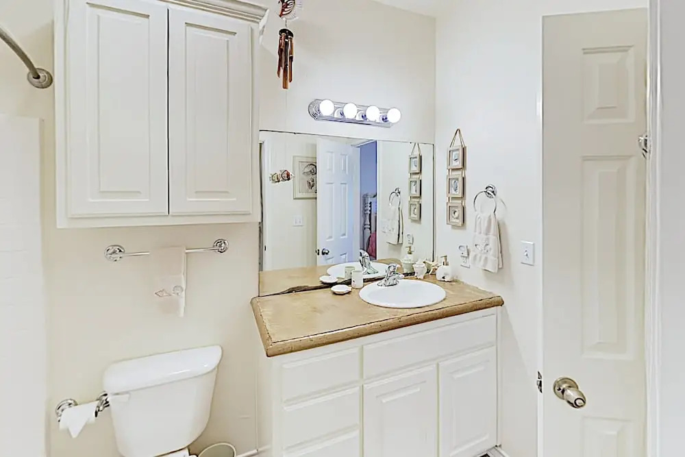Festive Rockport W/ Large Yard, Near Beach 3 Bedroom Home